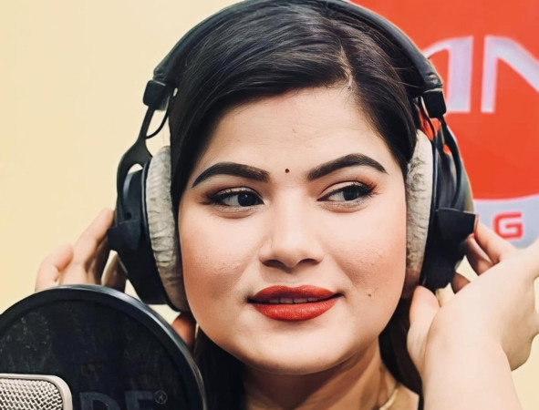 भगवान 'श्री हरि' को बन्दना सहित आइन् बबिना   (भिडियो सहित)