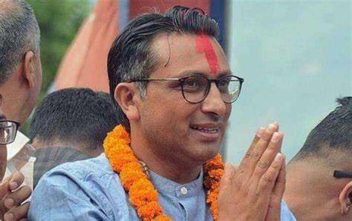 स्वर्णिम वाग्ले बने रास्वपा उपसभापति, सुमना सहमहामन्त्री