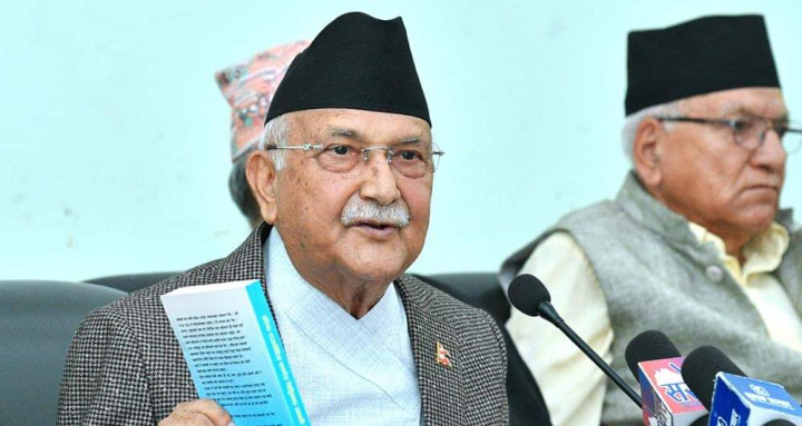 वामदेव गौतमलाई ओलीले भने – तपाईँको एकता महाअभियान सफल होस्