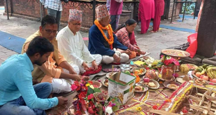 शिलामा पसिना आएपछि भीमेश्वर मन्दिरमा राष्ट्रपतिको क्षमा पूजा