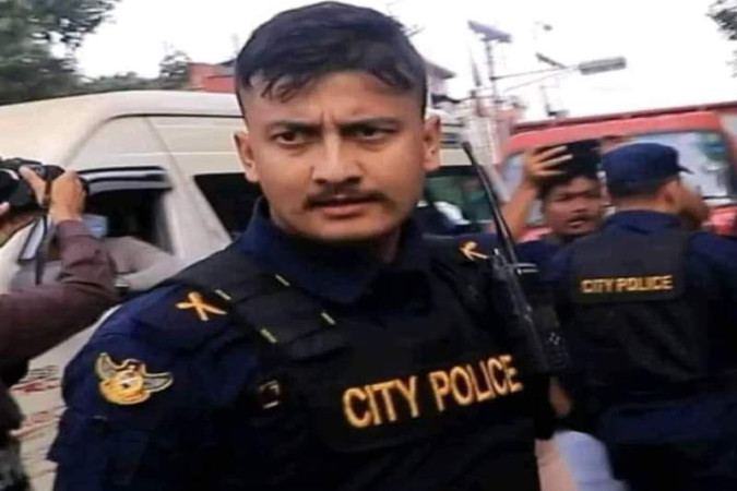 इन्सपेक्टर बमविरुद्ध मानव अधिकार आयोगमा उजुरी
