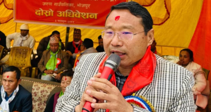 प्रधानमन्त्री ओली संसद् विघटन गर्ने गृहकार्यमा लागेको वर्षमानको आरोप