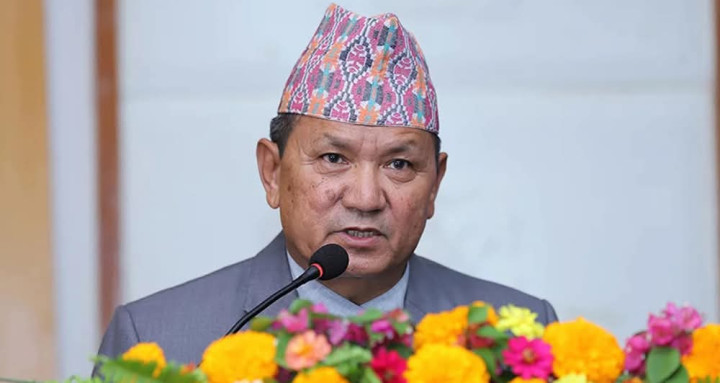 चैत मसान्तसम्म दर्ता नभए फेसबुक बन्द गर्ने सञ्चारमन्त्री गुरुङको चेतावनी