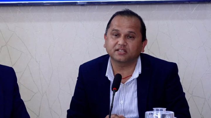 फेसबुक, युट्युब चलाउँदैमा र क्यामेरा बोकेर हिँड्दैमा पत्रकार भइँदैन : अध्यक्ष बस्नेत