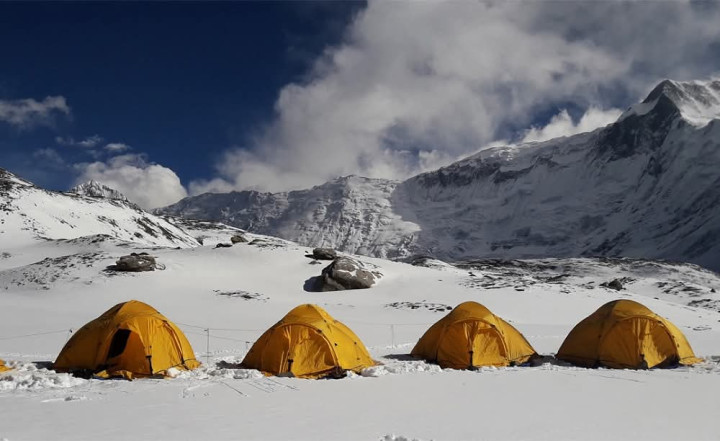उच्च हिमाली क्षेत्रमा पनि हिमपात र वर्षाको सम्भावना, पदयात्रामा नजान प्रशासनको आग्रह