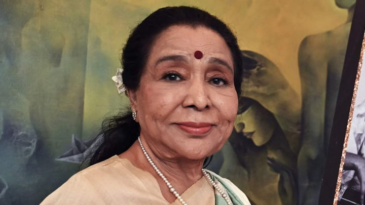 दिग्गज भारतीय गायिका आशा भोसलेको निधन