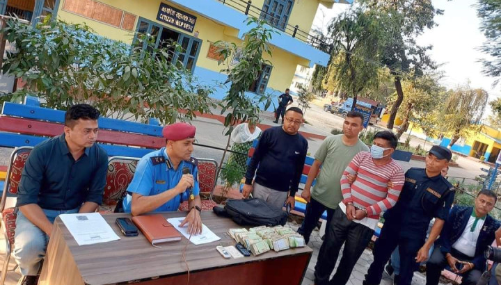 आममाफी पाई छुटेका अभियुक्तले फोन गरी ज्यान मार्ने धम्की दिएर २५ लाख माग गरेपछि पून:पक्राउ