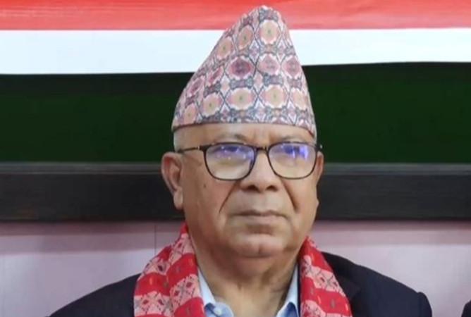 सहमतिमै संसद् खोल्नुपर्छ, नत्र ठूलो संकटमा परिन्छ : माधव नेपाल