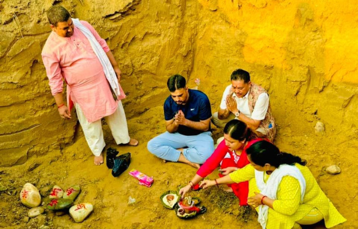 कोहलपुरमा शवदाह गृह निर्माण हुने, नगर प्रमुख आचार्यले गरे शिलन्यास