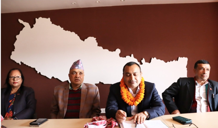 हरिराम नागिलाले सम्हाले कागेश्वरी मनोहरा नगरपालिकाको प्रमुख प्रशासकीय अधिकृतको कार्यभार
