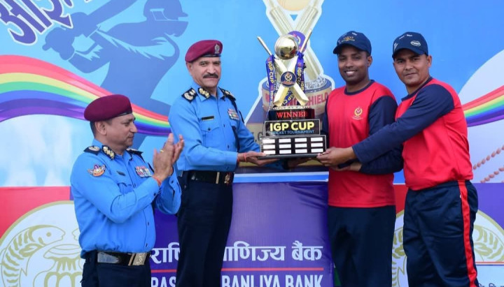 आईजीपी कुँवरको प्रमुख आतिथ्यमा प्रथम आईजिपि कप क्रिकेट प्रतियोगिता सम्पन्न