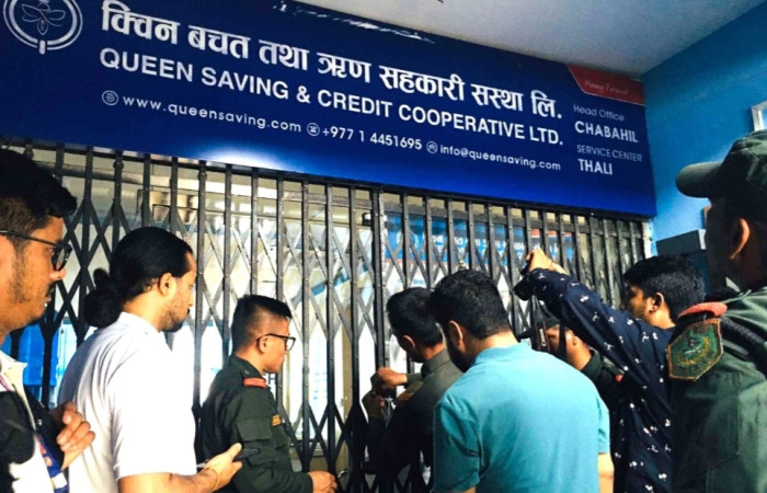 कागेश्वरीको क्वीन सहकारीमा नगरपालिकाले तालाबन्दी गरेर बचायो बचतकर्ताको करोडौं रकम